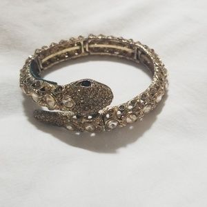 Tasha Snake Braclet